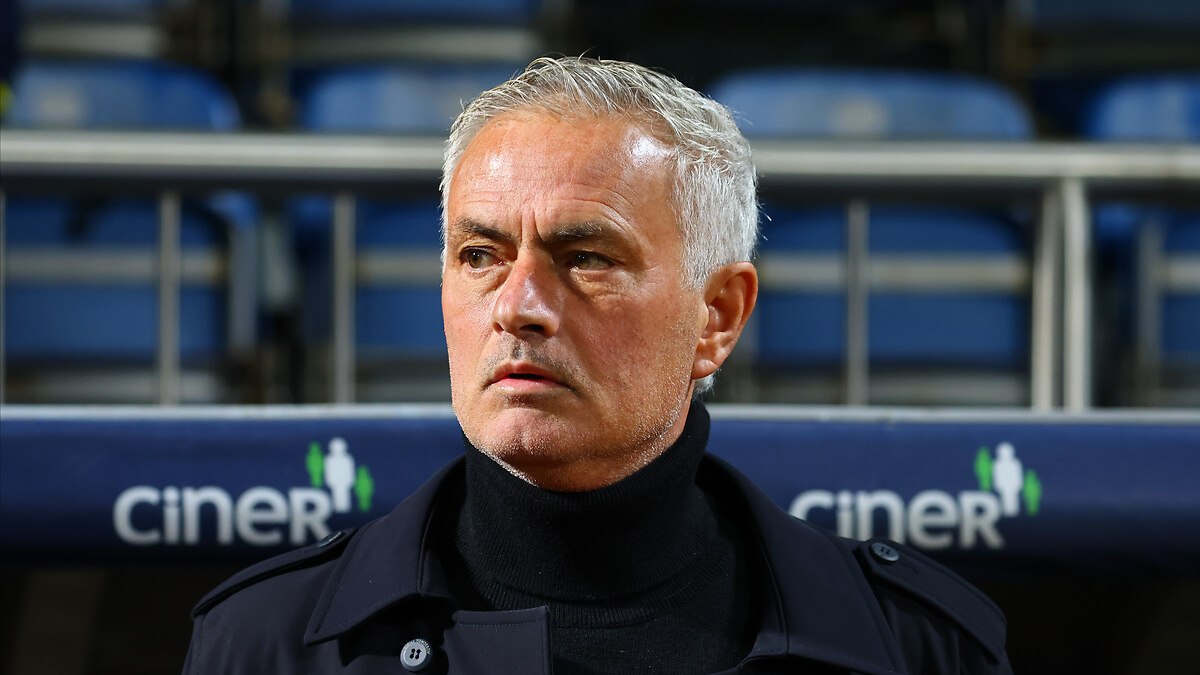 Fenerbahçe’de Jose Mourinho topun ağzında