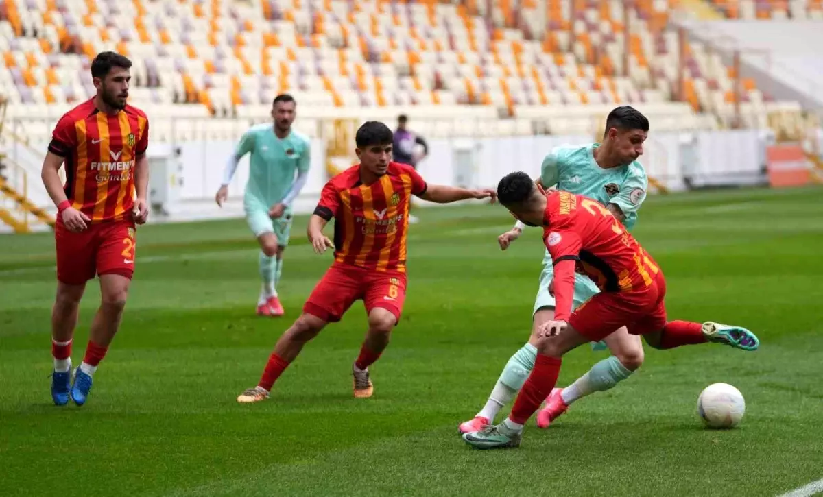 Esenler Erokspor, Yeni Malatyaspor’u Yendi