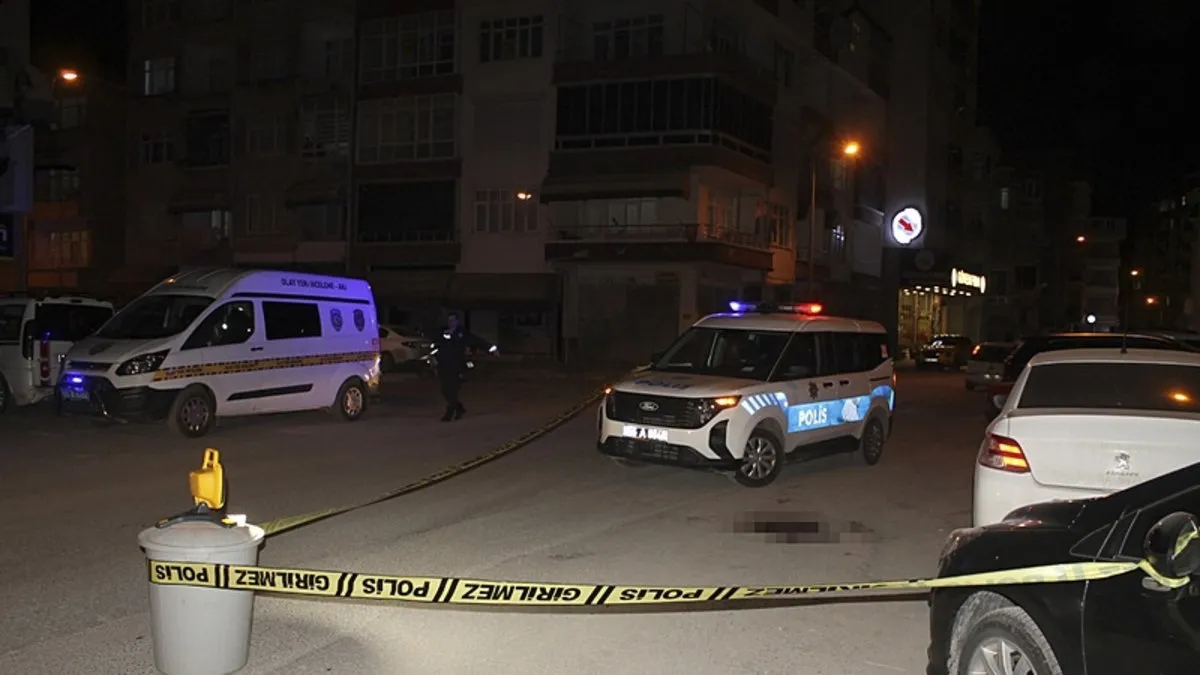İki genç arasındaki kavgada kan aktı: 1 ölü!