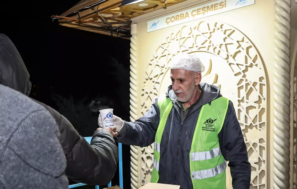 Sultangazi Belediyesi’nden Sıcak Çorba İkramı