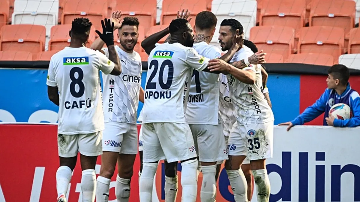 8 Gollü maçta kazanan Kasımpaşa!