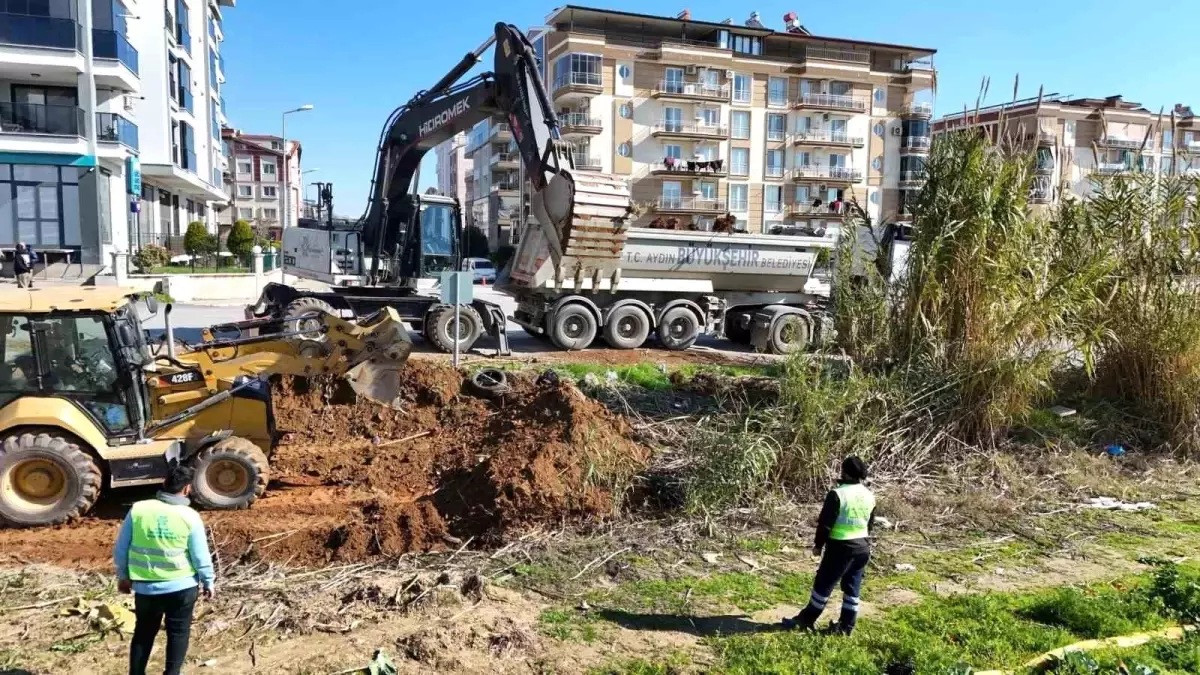 Aydın Büyükşehir Belediyesi Yol Yapım Çalışmalarına Devam Ediyor
