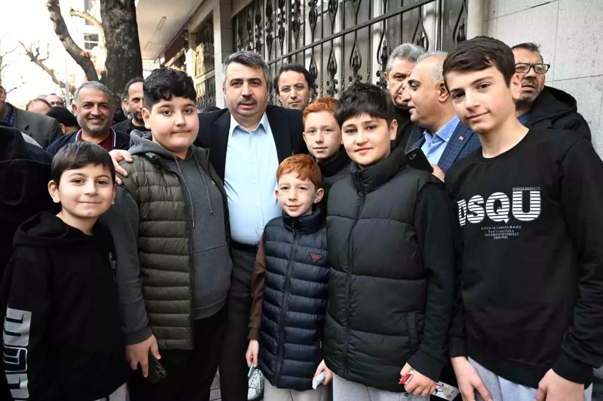 Yıldırım Belediye Başkanı Oktay Yılmaz, Mahalle Ziyaretlerine Devam Ediyor